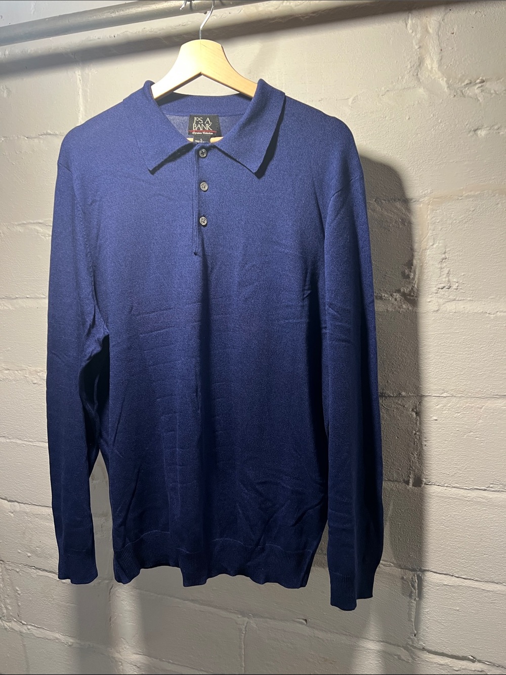 Men’s blue silk collared sweater large